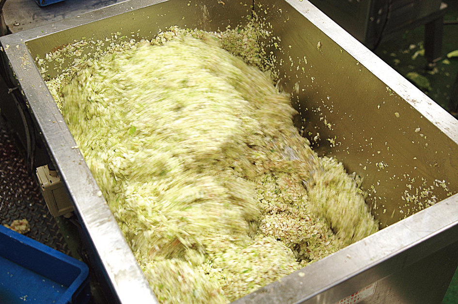 豚肉をキャベツそして秘伝の賞味領との黄金比が生まれます。